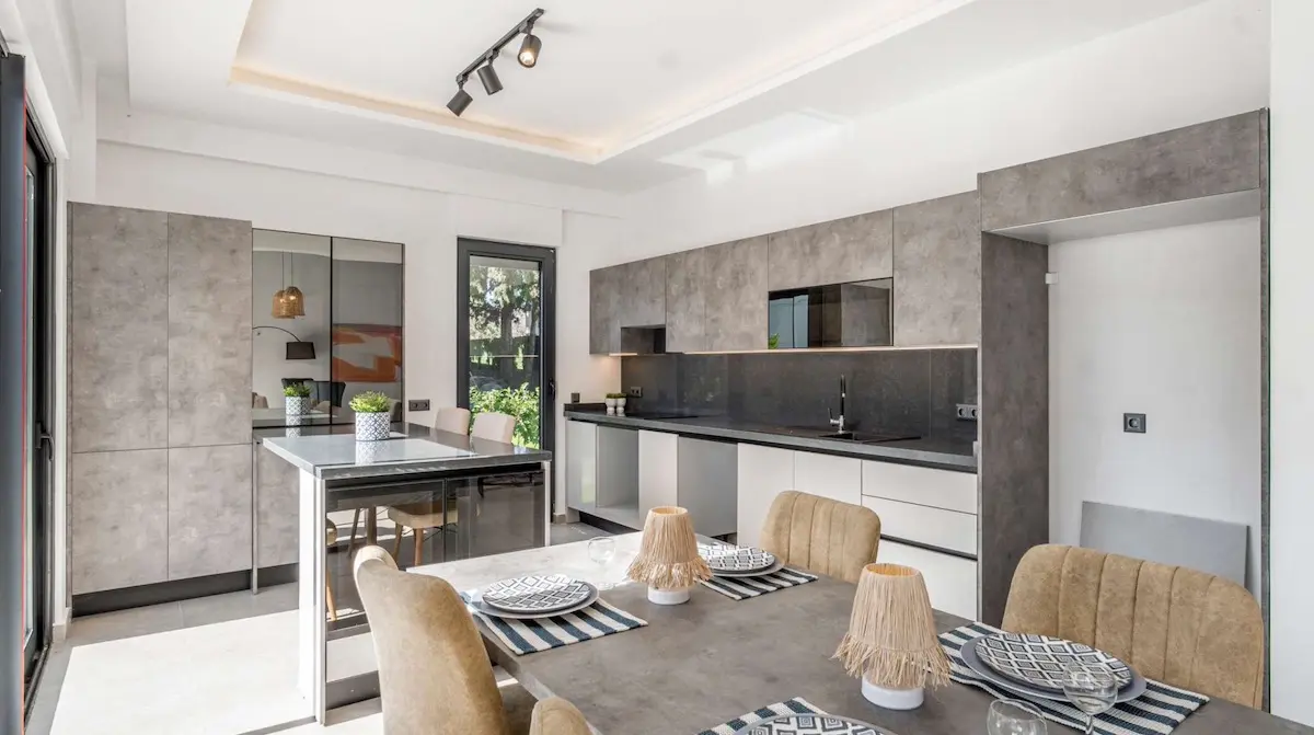 Modern kitchen